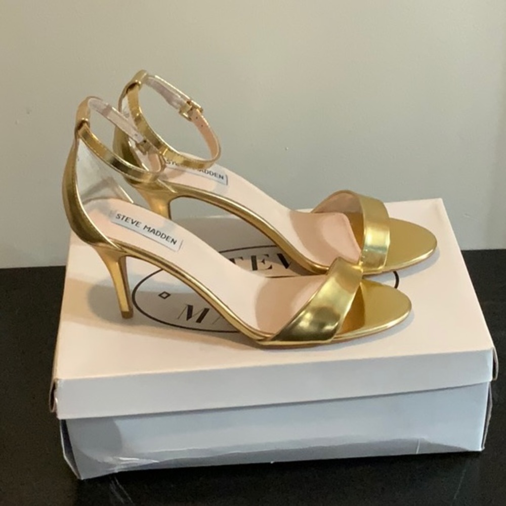 Steve Madden Sillly Gold Foil Heels BNWT